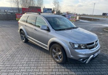 Dodge Journey 3.6 V6 287KM 2016 Dodge Journey 3.6 Benzyna Crossroad Plus 2016 Srebrny Bogata wersja, zdjęcie 3