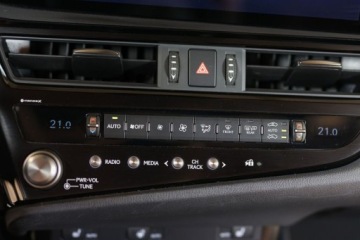 Lexus ES VII (XV70) Sedan Facelifting 300h 218KM 2023 Lexus ES 300h Business Edition 2.5 Hybryda 218KM, zdjęcie 37