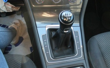 Volkswagen Golf VII Hatchback 3d Facelifting 1.6 TDI-CR DPF BMT 115KM 2017 Volkswagen Golf 1.6 Diesel 116KM, zdjęcie 17