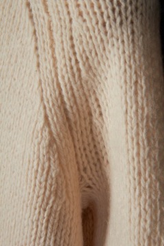 JIGSAW - wyjątkowy mięciutki sweter wełna jagnięca luźny krój - S