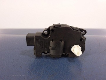 MERCEDES E W212 MOTOREK RADIÁTORU K9749006