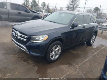 Mercedes GLC C253 2018 Mercedes-Benz GLC Glc 300 4matic 2.0 Benzyna 241KM, zdjęcie 2