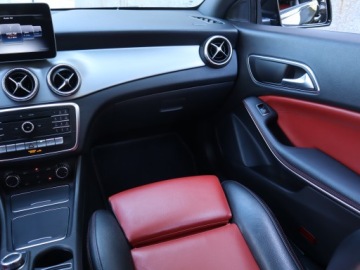 Mercedes CLA C118/X118 2019 Mercedes CLA 180, Automat, Skóra, Navi, Klima, zdjęcie 7