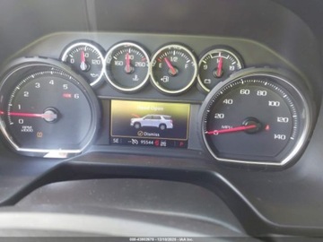 Chevrolet Suburban GMT900 2021 Chevrolet Suburban 4wd Rst, 2021r., 4x4, 5.3L 5.3 Benzyna 355KM, zdjęcie 10