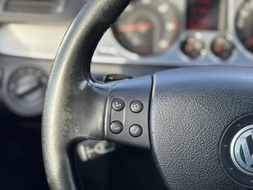 Volkswagen Passat B6 Variant 2.0 TDI 170KM 2006 Volkswagen Passat 2.0 TDI 170KM DSG 2006 Highline, zdjęcie 16