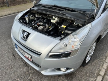 Peugeot 5008 I Minivan 1.6 HDi FAP 110KM 2011 Peugeot 5008 AUTOMAT NAWIGACJA KLIMATYZACJA PARKTRONIC TEMPOMAT HAK GWARA, zdjęcie 23