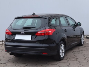 Ford Focus III Kombi Facelifting 1.0 EcoBoost 125KM 2017 Ford Focus 1.0 EcoBoost, Klima, Klimatronic, zdjęcie 4