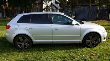 Audi A3 8P Hatchback 3d 1.6 TDI 90KM 2009 Audi A3 Sportback super stan. Gwarancja. Polecam!!, zdjęcie 4