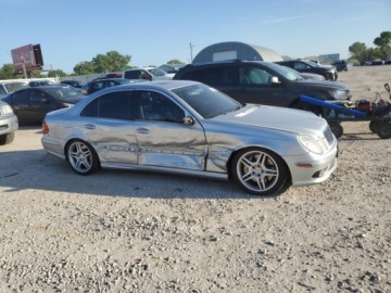 Mercedes Klasa E W211 2005 Mercedes-Benz Klasa E 55 AMG 2005 5.5l 5.5 Benzyna 469KM, zdjęcie 4