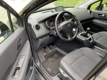 Peugeot 5008 I Minivan Facelifting 2.0 BlueHDi 150KM 2016 Peugeot 5008 2.0 BlueHDI 7-osobowy Navi Klimatroni, zdjęcie 6