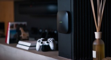 ПАНЕЛЬ УПРАВЛЕНИЯ СИГНАЛИЗАЦИЯМИ AJAX HUB 2 PLUS