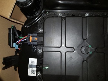 Новый оригинальный бак Adblue Peugeot 5008 (T87) 3008 1682619180