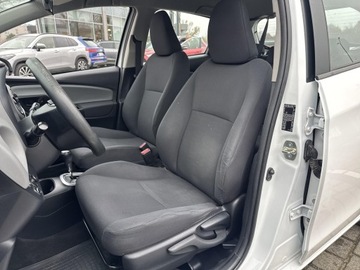 Toyota Yaris III Hatchback 5d Facelifting 2017 1.5 Hybrid 100KM 2020 Toyota Yaris Hybrid 100 Active III (2011-2019) Toy, zdjęcie 19