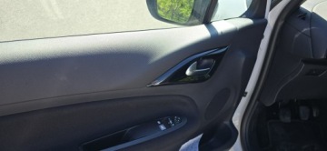 DS 3 Hatchback Facelifting 2016 1.2 PureTech 110KM 2015 Citroen DS3 89tys.km, zdjęcie 16