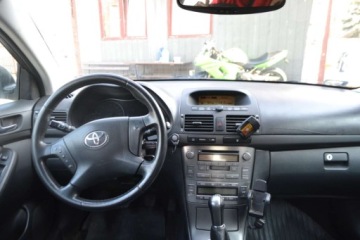 Toyota Avensis II Sedan 2.0 VVT-i 147KM 2003 Toyota Avensis BEMOWO 2.0 BENZYNA, 2003 rok produkcji KOMIS TYSIAK, zdjęcie 5