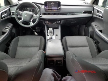 Mitsubishi Outlander III 2022 Mitsubishi Outlander 2022 r., 2.5L od ubezpieczalni 2.5 Benzyna 181KM, zdjęcie 7