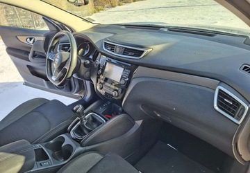 Nissan Qashqai II Crossover 1.6 DIG-T 163KM 2017 Nissan Qashqai Nissan Qashqai 1.6 DIG-T N-Connecta 1.6 Benzyna 163KM, zdjęcie 11
