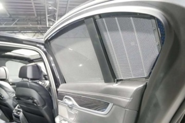 BMW Seria 7 G11-G12 Sedan 750i 450KM 2018 BMW Seria 7 Pneumat M Pakiet HeadUp Radar Dociagi Masaz Wentyl Harman Bezwp, zdjęcie 13