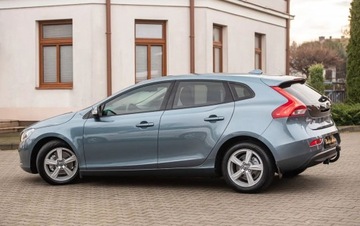 Volvo V40 II Cross Country D2 115KM 2013 Volvo V40 1.6 D2 115KM Alu Pdc Hak Full Serwis Gwarancjia 1.6 Diesel, zdjęcie 9