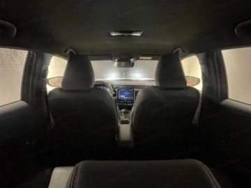 Lexus LBX 1.5 Hybrid 136KM 2026 LEXUS LBX Emotion 1.5 Hybrid Suv 136KM 2026, zdjęcie 11