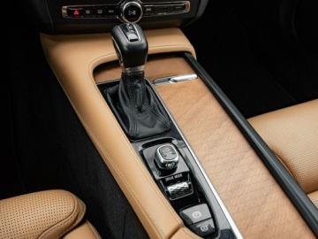 Volvo V90 II Kombi 2.0 D4 190KM 2018 Volvo V90 WD2305S#D4 AWD Inscription Podgrz.i, zdjęcie 17