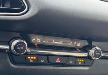 Mazda CX-30 2.0 Skyactiv-X 180KM 2019 Mazda CX-30 2,0 HYBR Full Led Alu18 Virtual Skora Kamera 360 Bose HeadUp S, zdjęcie 32