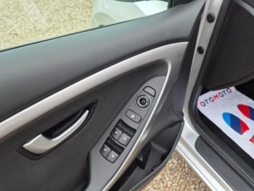 Hyundai i30 II Wagon Facelifting 1.4 MPI 100KM 2016 Hyundai i30 Sliczny 1.4 benzyna z Niemiec zarejestrowany bezwypadkowy gwar, zdjęcie 14
