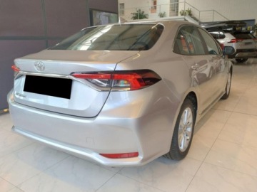 Toyota Corolla XII Sedan Facelifting 1.8 Hybrid 140KM 2025 Od ręki - Comfort 1.8 Hybrid 140KM | Podgrzewane fotele!, zdjęcie 3