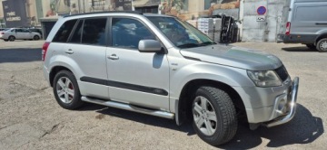 Suzuki Grand Vitara II SUV 1.9 DDiS 129KM 2007 SUZUKI GRAND VITARA II 1.9 DDiS 4x4 Napęd na 4 koła 129 KM, zdjęcie 19