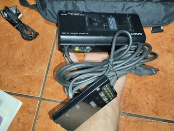 Камера SONY CCD-F555E, интересная комплектация, дефект.