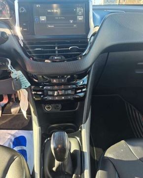 Peugeot 2008 I SUV 1.2 PureTech 110KM 2015 Peugeot 2008 1.2 Benzyna 110KM, zdjęcie 8