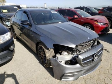 Mercedes Klasa E W213 2019 Mercedes-Benz Klasa E 2019, 3.0L, 4x4, 53 AMG,..., zdjęcie 3