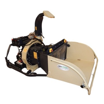 Rębak rozdrabniacz silnik Honda do prac komunalnych leśnych Geograss WC51R