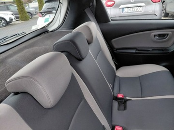 Toyota Yaris III 2016 Toyota Yaris Hybryda Automat Klimatronik Kamera Sensor 1.5 Hybryda 73KM, zdjęcie 17