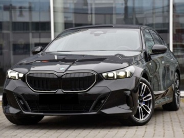 BMW Seria 5 G90-91 Touring 2.0 520d 197KM 2026 BMW Seria 5 520d xDrive M Sport 2.0 197KM