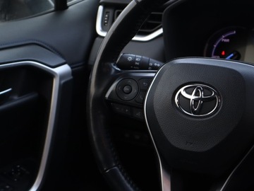 Toyota RAV4 IV MPV Facelifting 2.5 Hybrid 197KM 2018 Toyota RAV 4 2.5 Hybrid, Salon Polska, Serwis ASO, zdjęcie 21