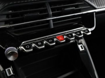 Peugeot 208 II Hatchback 1.2 PureTech 102KM 2019 Peugeot 208 navi klimatyzacja czujniki parkowania, zdjęcie 27