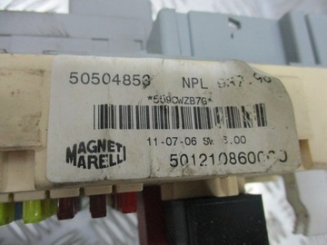 SKŘÍŇKA POJISTEK ALFA ROMEO 147 1.6 16V TS 50504853