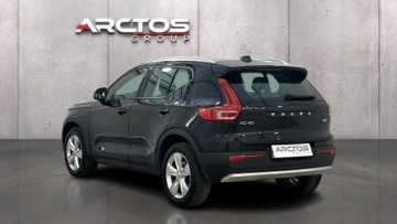 Volvo XC40 Crossover Facelifting 2.0 B3 163KM 2022 Volvo XC 40 B3 Core aut Kombi, zdjęcie 2