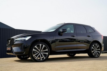 Volvo XC60 II Crossover Plug-In Facelifting 2.0 T8 455KM 2023 Volvo XC 60 INSCRIPTION panorama ful led, zdjęcie 7