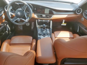 Alfa Romeo Giulia II 2018 Alfa Romeo Giulia Ti 2018 2.0l 2.0 Benzyna 280KM, zdjęcie 8