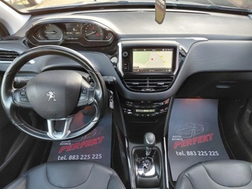 Peugeot 2008 I SUV Facelifting 1.2 PureTech 110KM 2017 Peugeot 2008 Automat Navi Klimatronik PDC Alu 1.2 Benzyna 110KM, zdjęcie 16