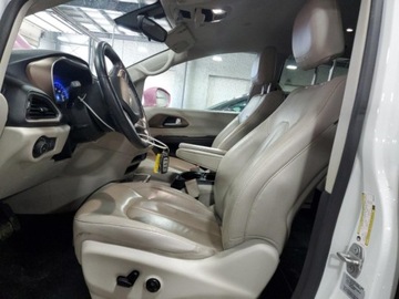 Chrysler Pacifica II 3.6 V6 291KM 2017 Chrysler Pacifica 2017r., Touring L, 3.6L, od ubezpieczalni 3.6 Benzyna, zdjęcie 7