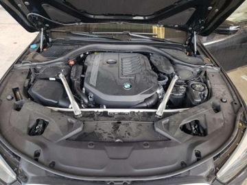BMW Seria 8 II 2023 BMW Seria 8 2023, 3.0L, porysowany lakier 3.0 Benzyna 335KM, zdjęcie 10