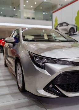 Toyota Corolla XII Hatchback 1.8 Hybrid 122KM 2019 Toyota Corolla 1.8 Hybrid Comfort 1.8 Hybryda 122KM, zdjęcie 9