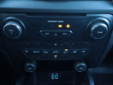 Ford Ranger V Podwójna kabina Facelifting 2019 2.0 EcoBlue 213KM 2021 Ford Ranger 2.0 EcoBlue, Salon Polska, zdjęcie 12