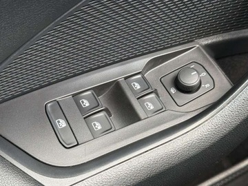 Skoda Octavia IV Liftback 1.0 TSI EVO 110KM 2022 Skoda Octavia Ambition Czujniki parkowania przodtyl Lane Assist Faktura Va, zdjęcie 13