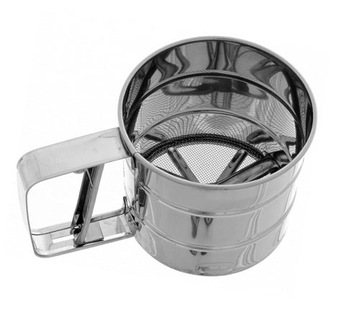 ПРОСЕИВАНИЕ ДЛЯ МУКИ 350Г 1x ПРОСЕИВАНИЕ KINGHoff KH-3101