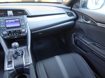 Honda Civic X 2018 Honda Civic 1.0 VTEC Turbo, Salon Polska, zdjęcie 7