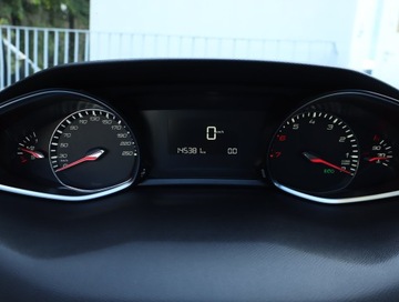 Peugeot 308 II Hatchback 5d 1.2 PureTech 130KM 2015 Peugeot 308 1.2 PureTech, Navi, Klima, zdjęcie 10